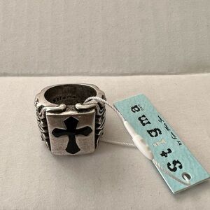Stigma silver black colored cross ring size 9
